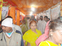 Ganga Exhibition - Piligrims on the day of Amavsya
